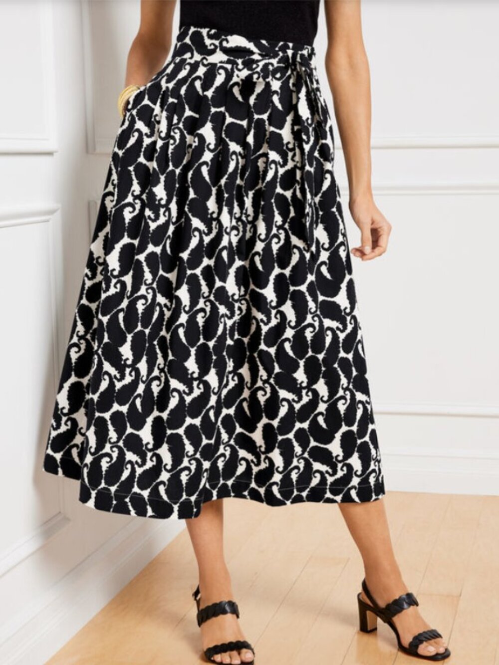 Talbots | NWT Women's Paisley Black/White Poplin Fit and Flare Skirt-Size 4